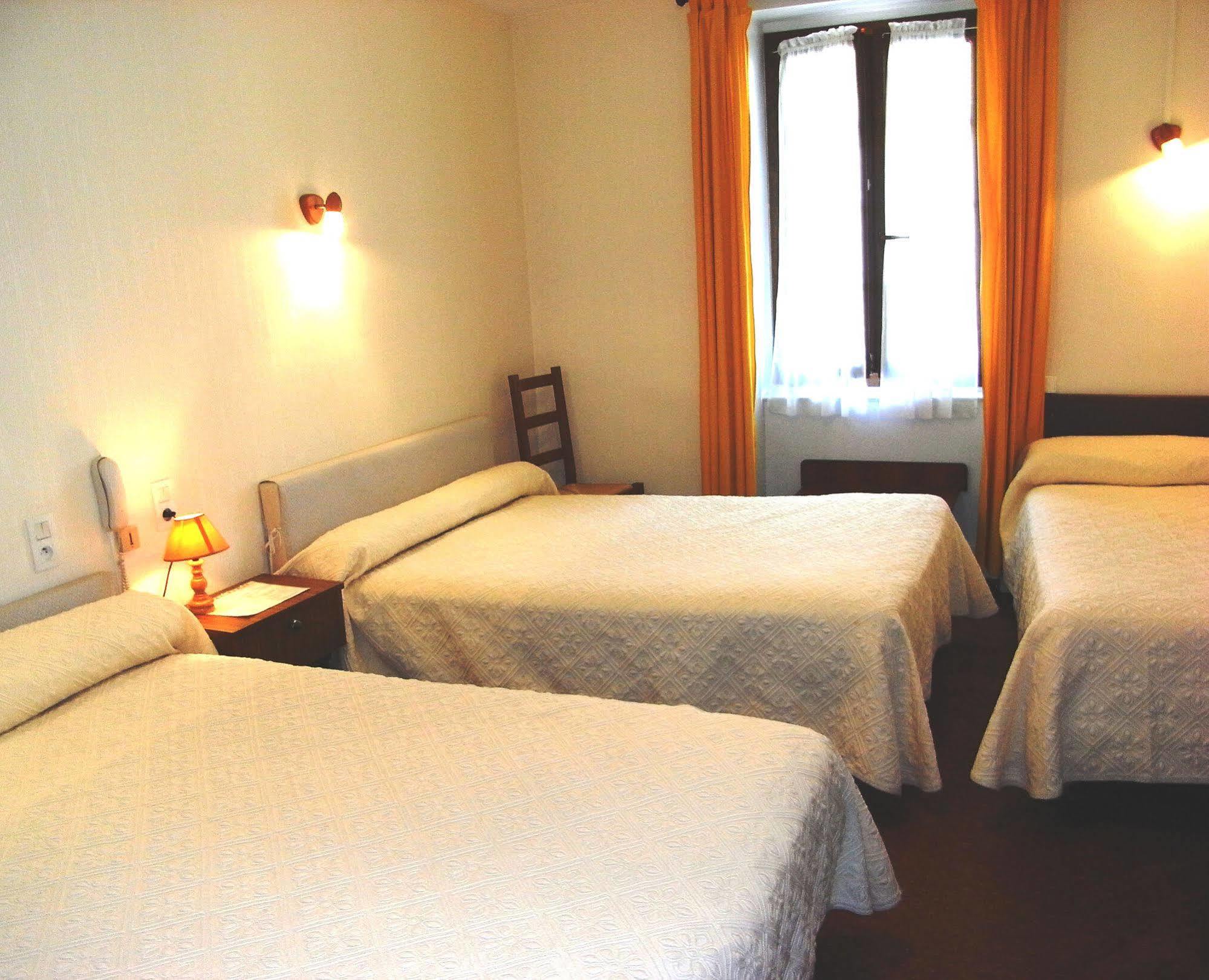 Hotel De Paris Poligny  Εξωτερικό φωτογραφία