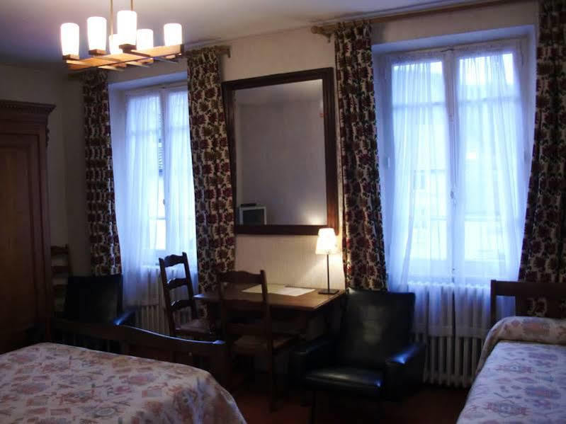 Hotel De Paris Poligny  Εξωτερικό φωτογραφία