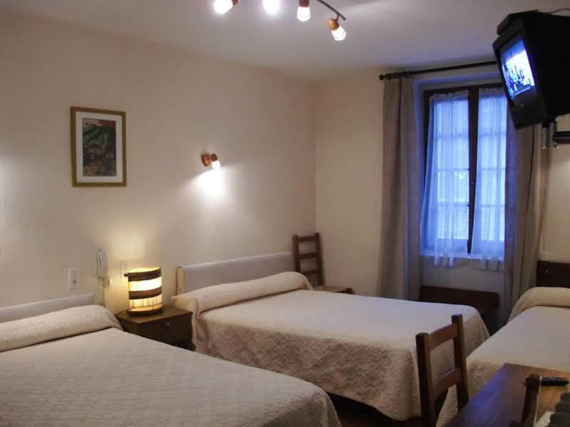 Hotel De Paris Poligny  Εξωτερικό φωτογραφία